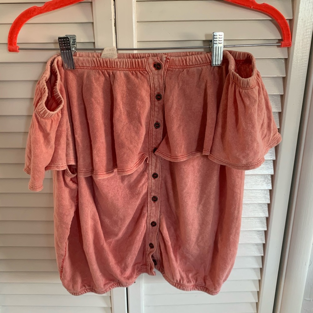 FREE PEOPLE OFF THE SHOULDER TOP